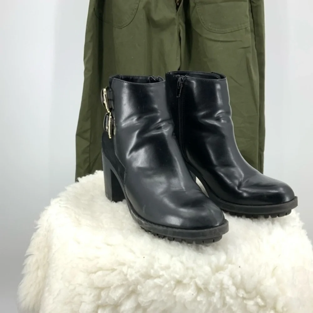 Zara Trafaluc Black ankle boot 8/38 - Picture 1 of 8